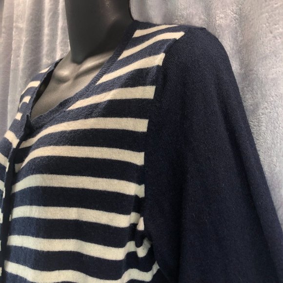 Gap Womens Sz L Navy Blue and White Long Sleeve Sequined Cardigan Button up Swea - Picture 3 of 14